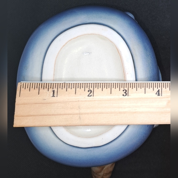 Beautiful vintage majolica pitcher with grapes and leaves 3d Relief - Picture 13 of 13